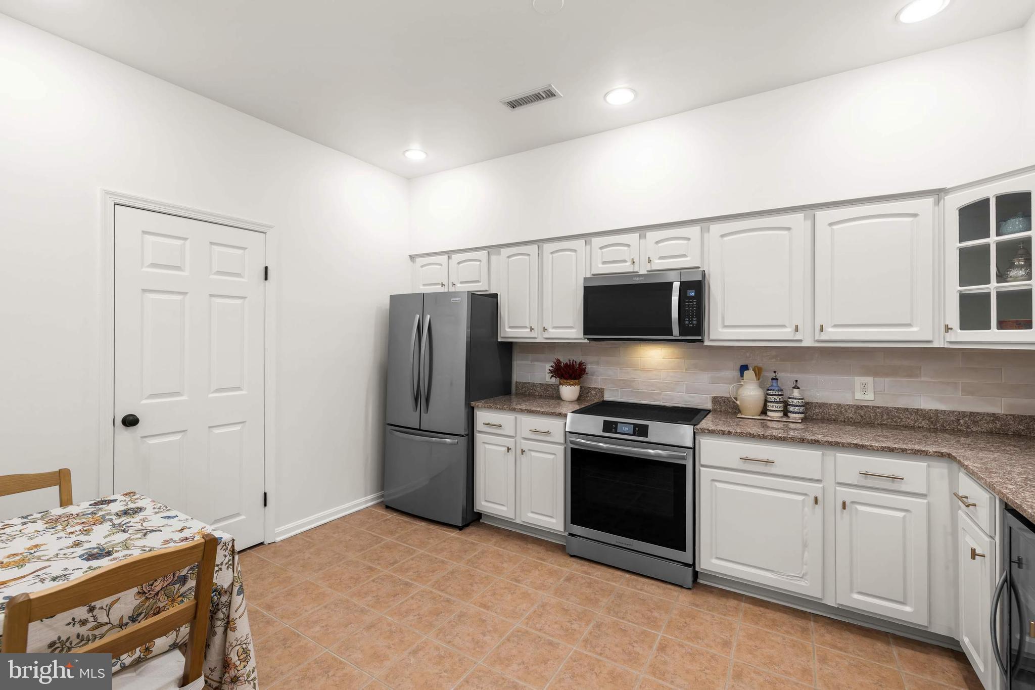 22 15TH STREET NE 22
