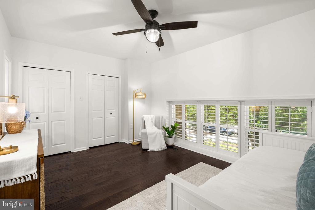 22 15TH STREET NE 22