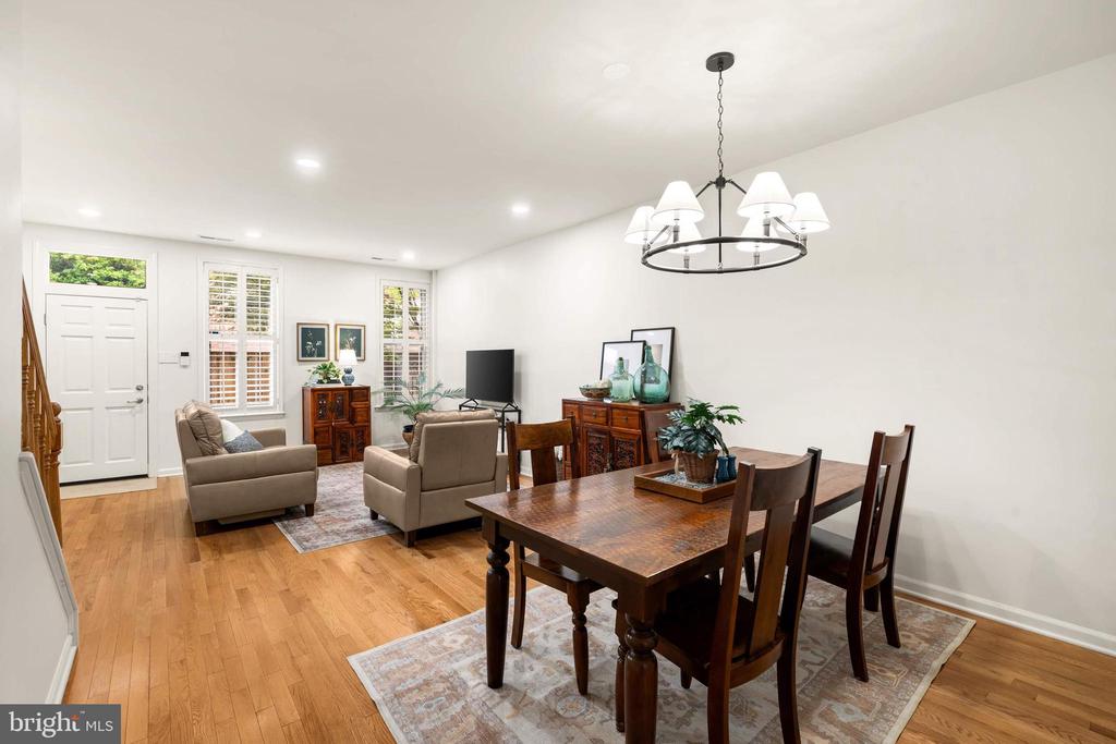 22 15TH STREET NE 22