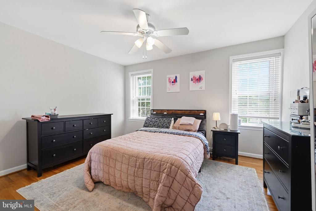 117 E STREET SE 302