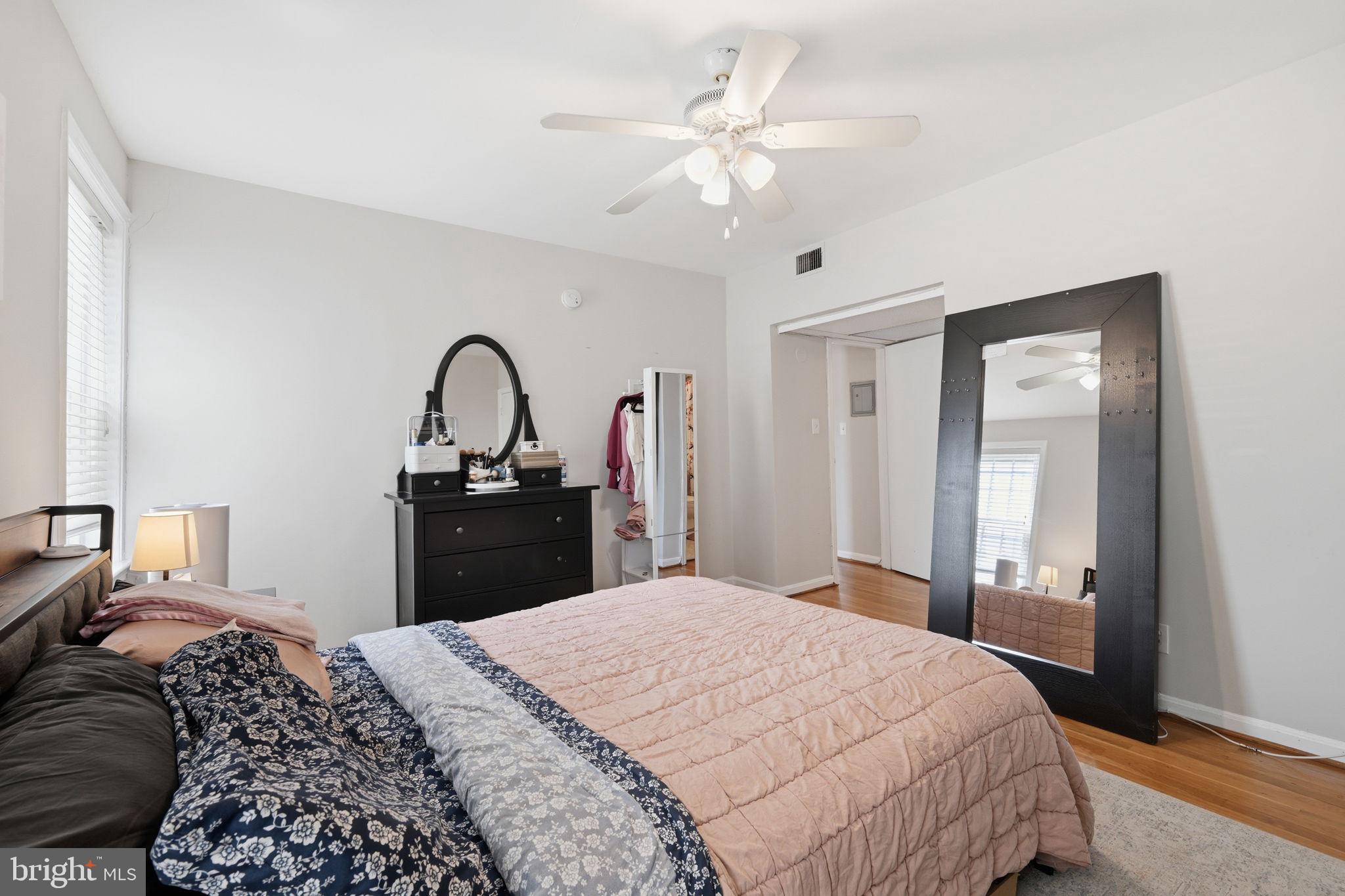 117 E STREET SE 302