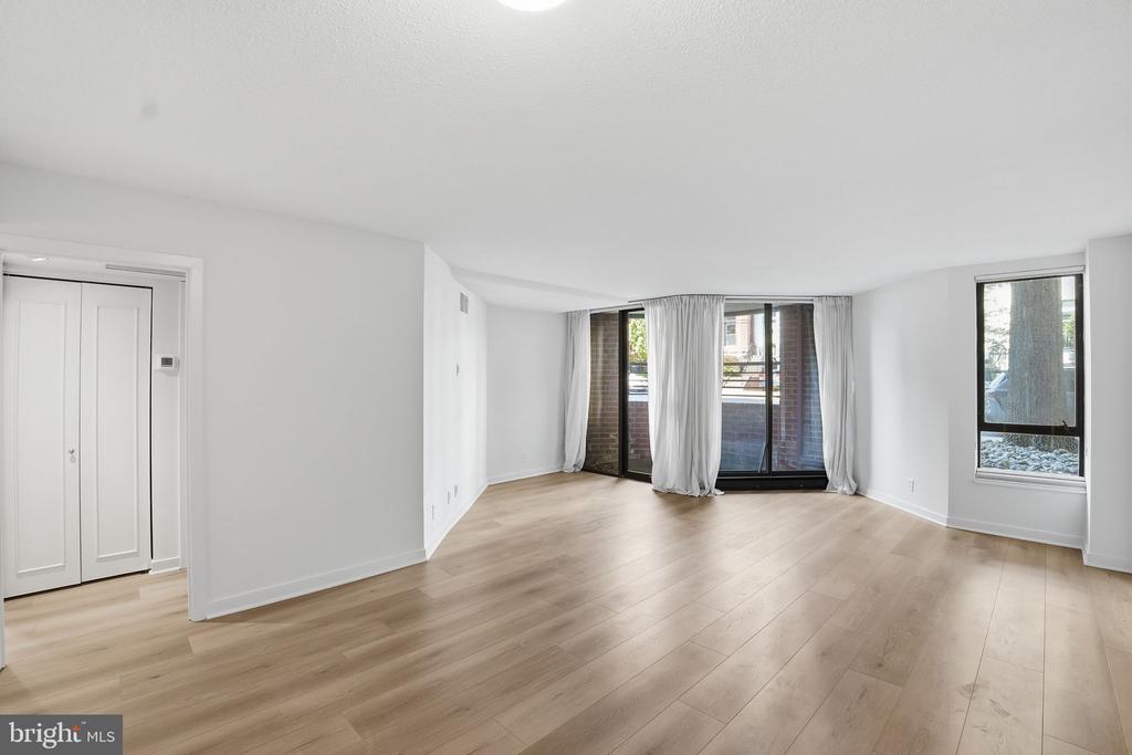 1099 22ND STREET NW 106