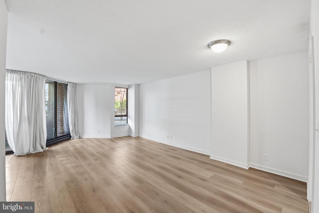1099 22ND STREET NW 106