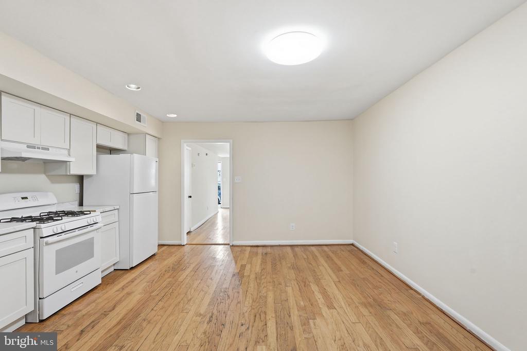 1235 16TH STREET NE