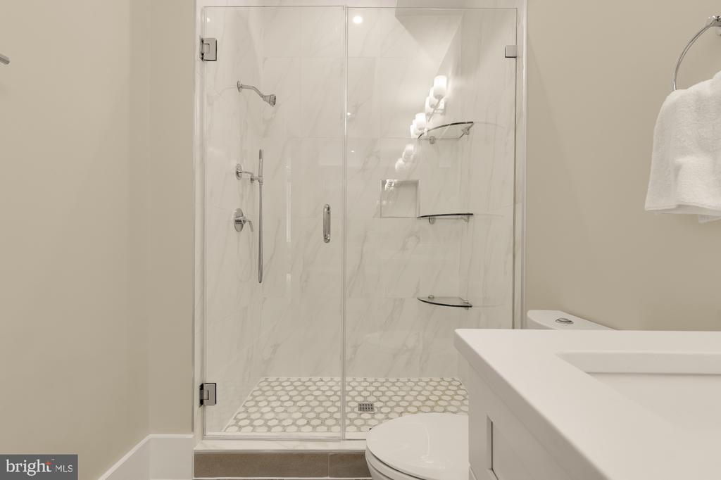 3915 FULTON STREET NW Unit: P-5