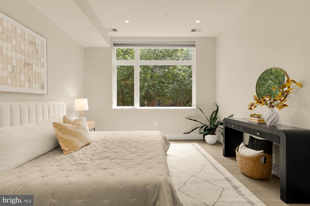 3915 FULTON STREET NW Unit: P-5