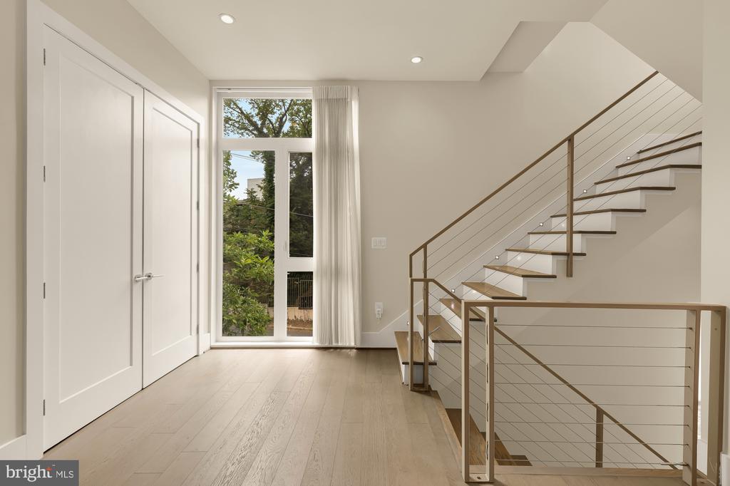 3915 FULTON STREET NW Unit: P-5