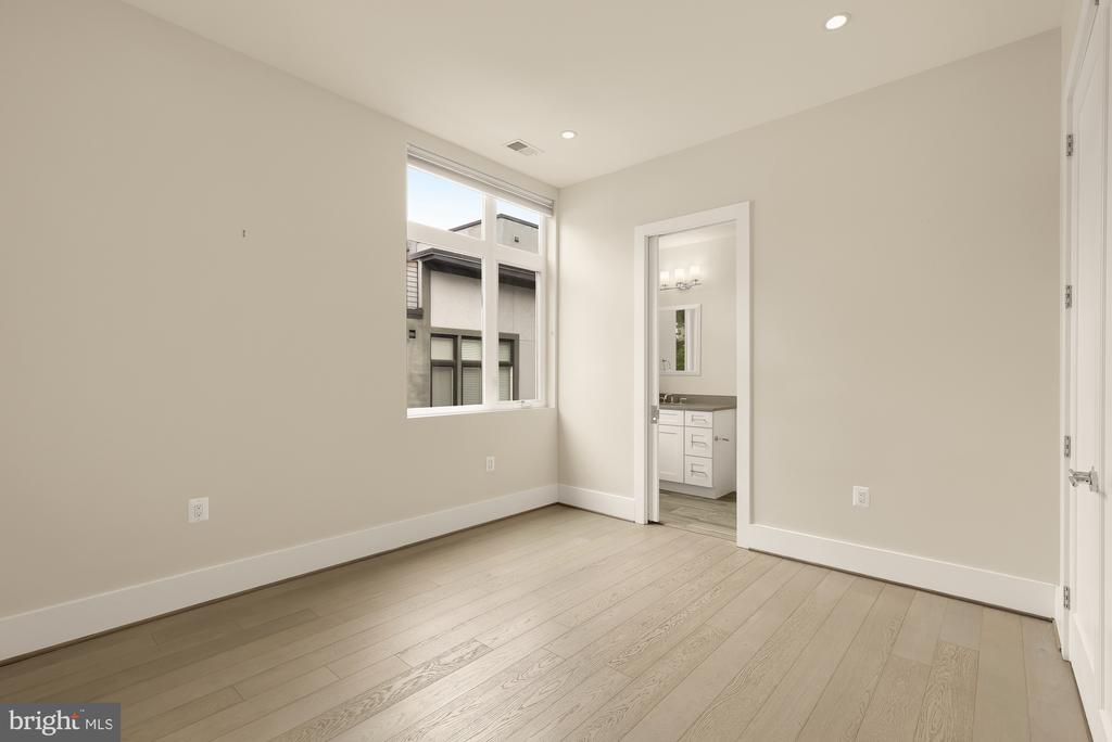 3915 FULTON STREET NW Unit: P-5