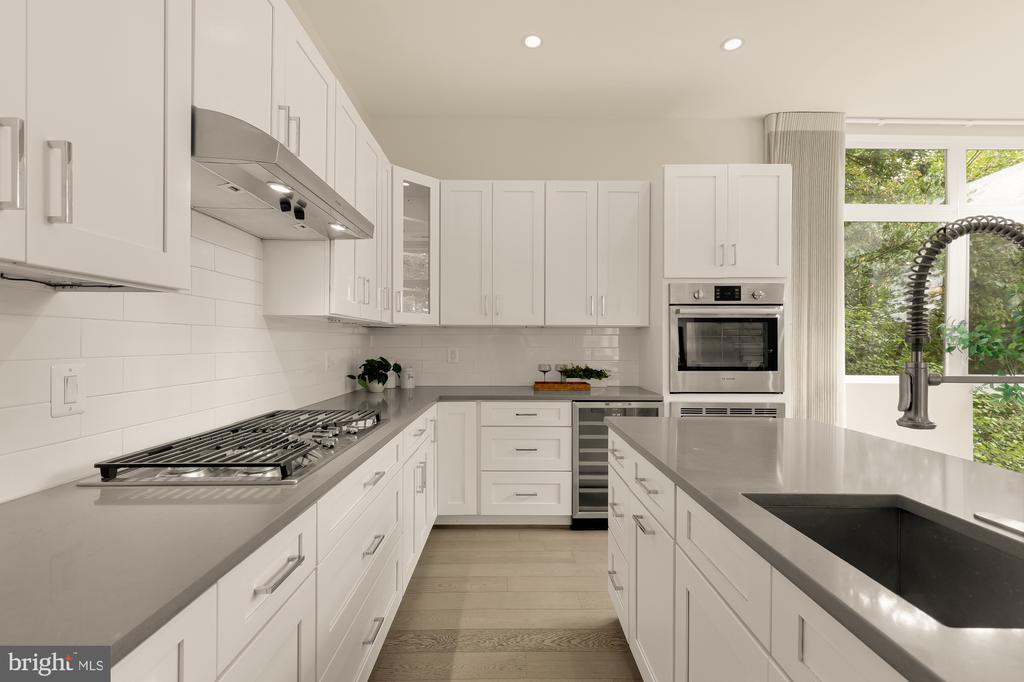 3915 FULTON STREET NW Unit: P-5