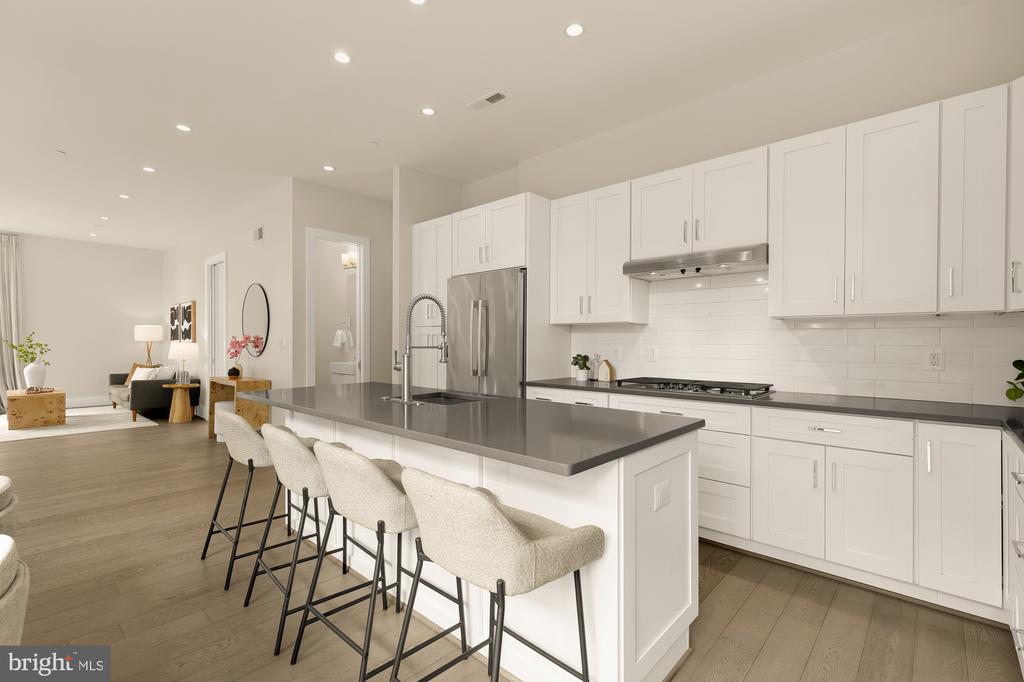 3915 FULTON STREET NW Unit: P-5