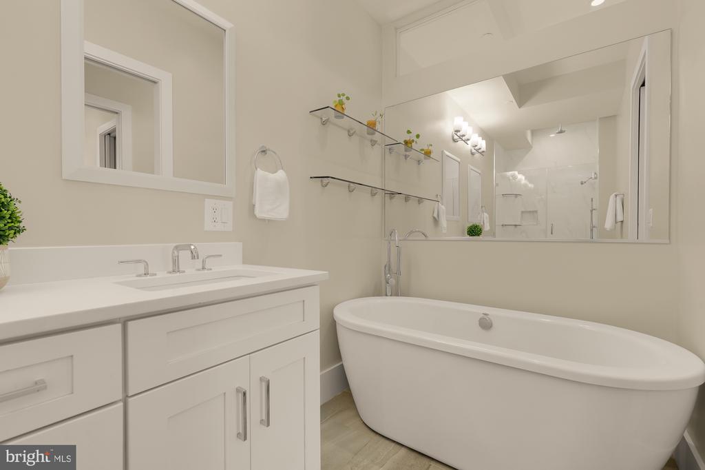3915 FULTON STREET NW Unit: P-5