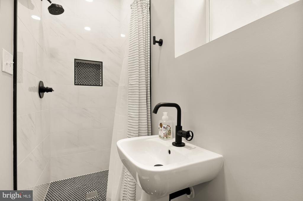 500 FLORIDA AVENUE NW Unit: 3