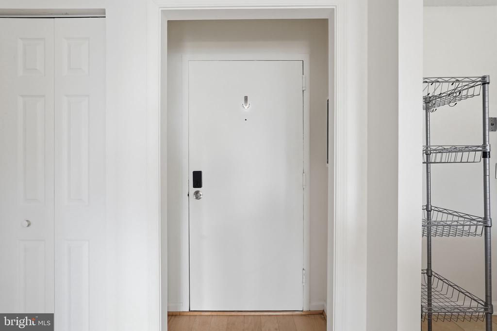 1301 20TH STREET NW Unit: 707