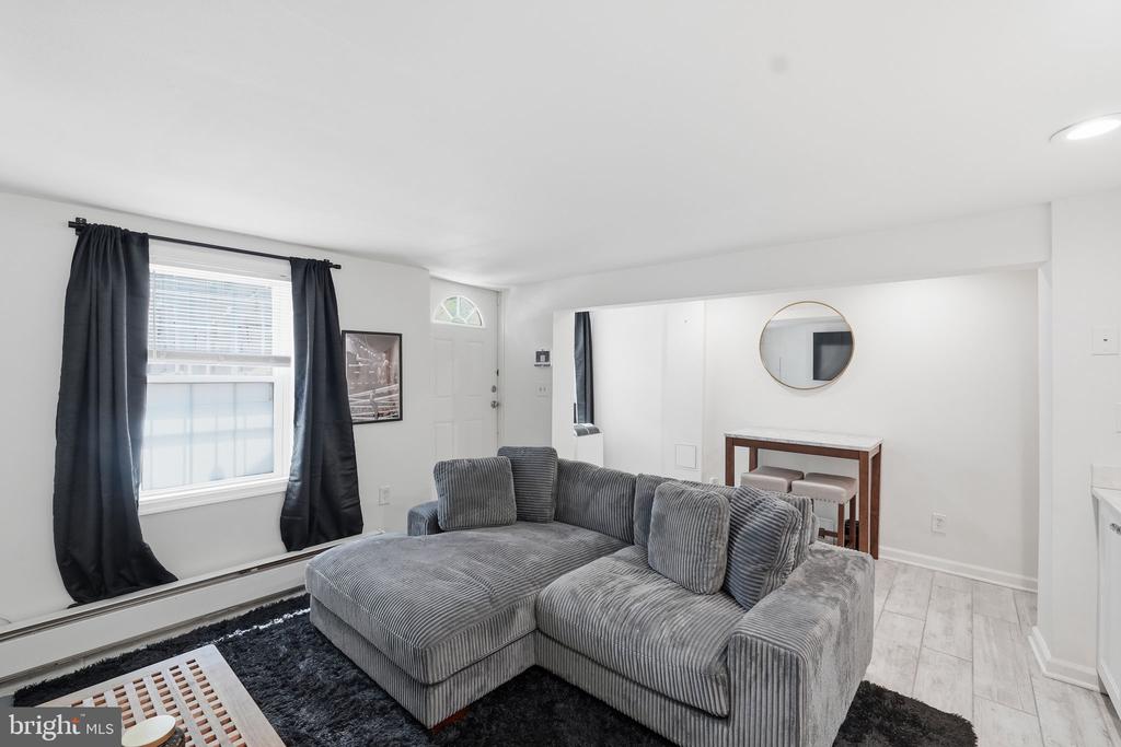 708 I STREET SE Unit: B