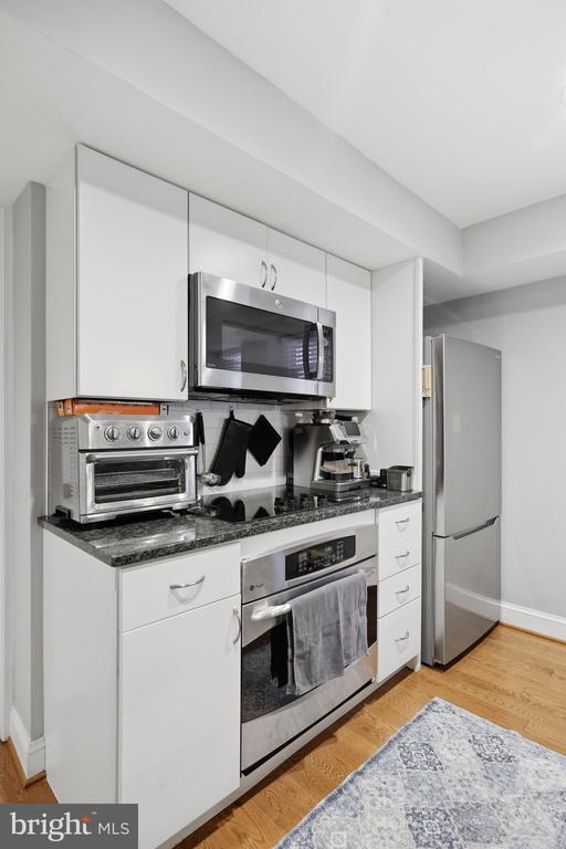 1527 16TH STREET NW Unit: 1