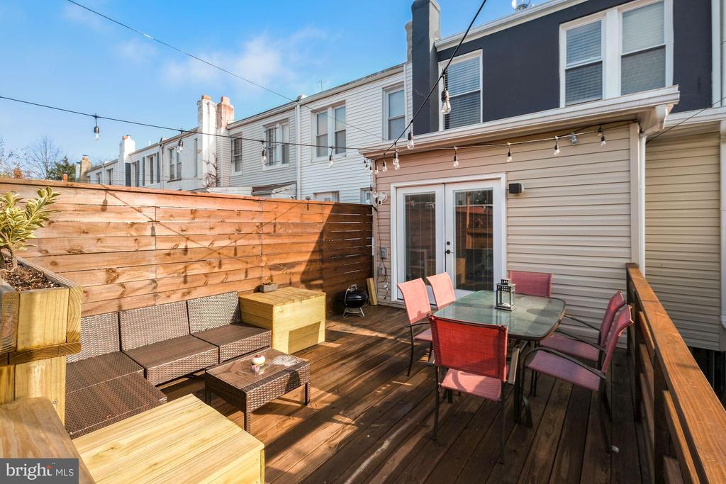 2408 3RD STREET NE
