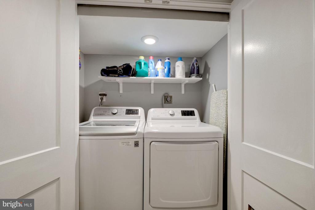 2408 3RD STREET NE