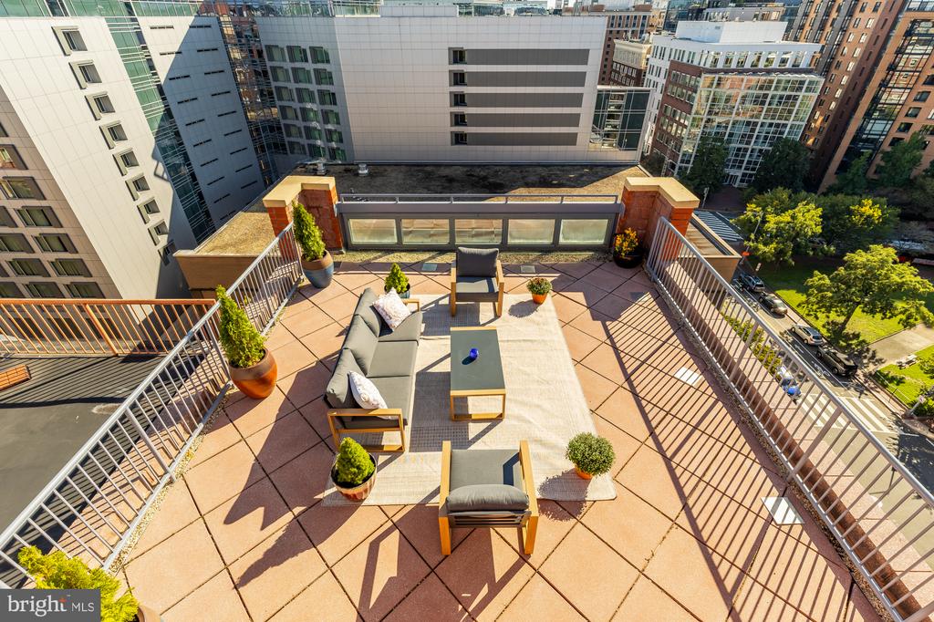 1117 10TH STREET NW Unit: W10