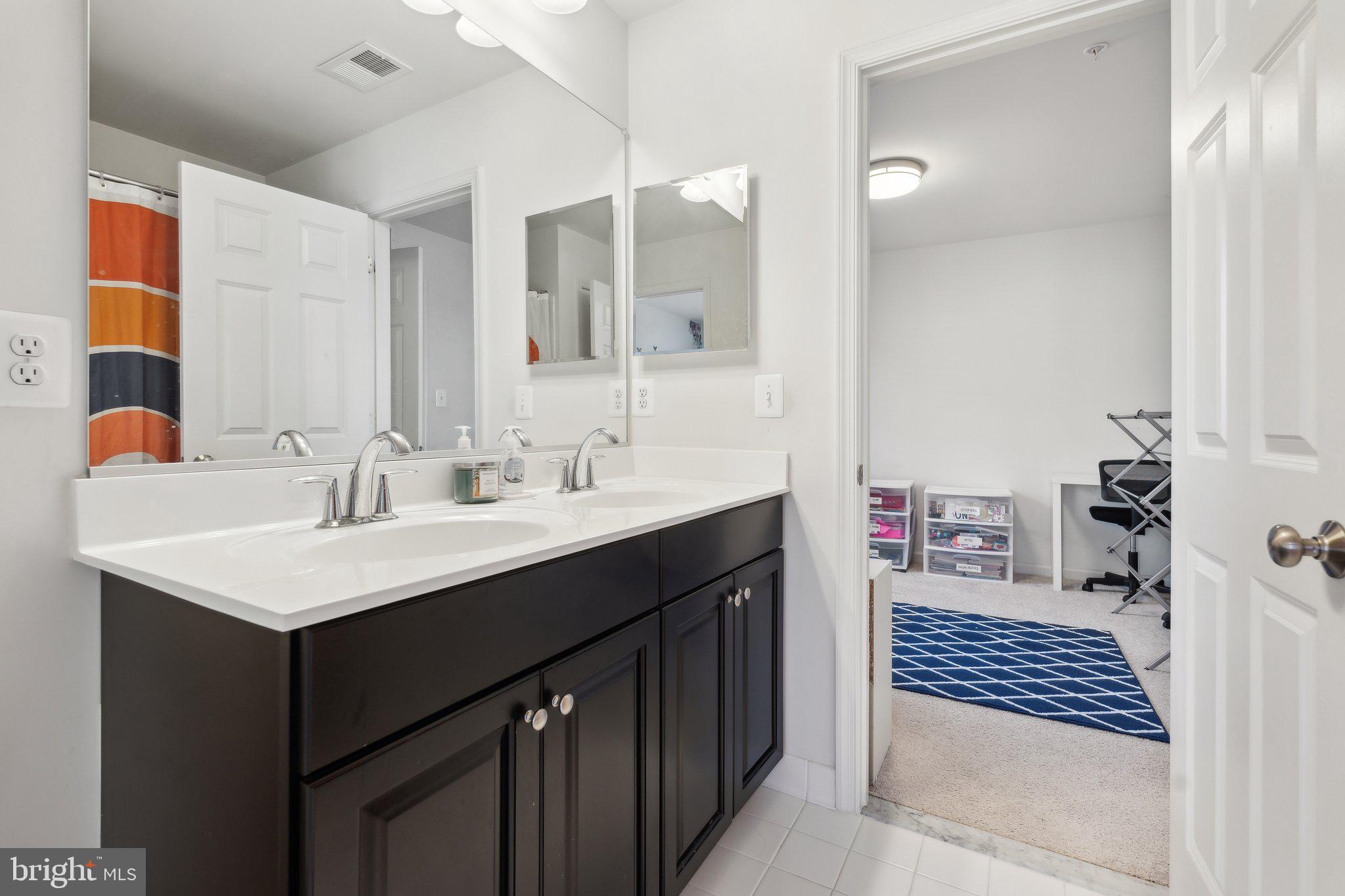 1711 WILLARD WAY