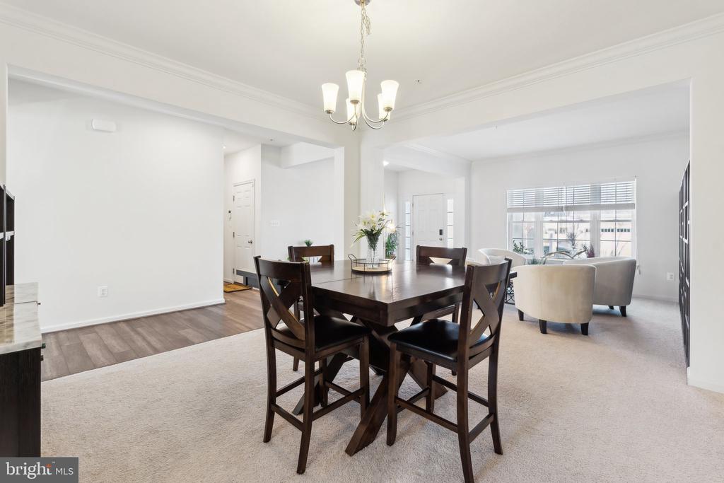 1711 WILLARD WAY