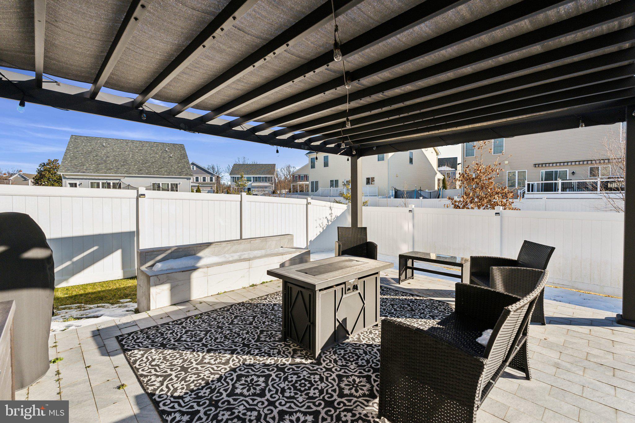 1711 WILLARD WAY