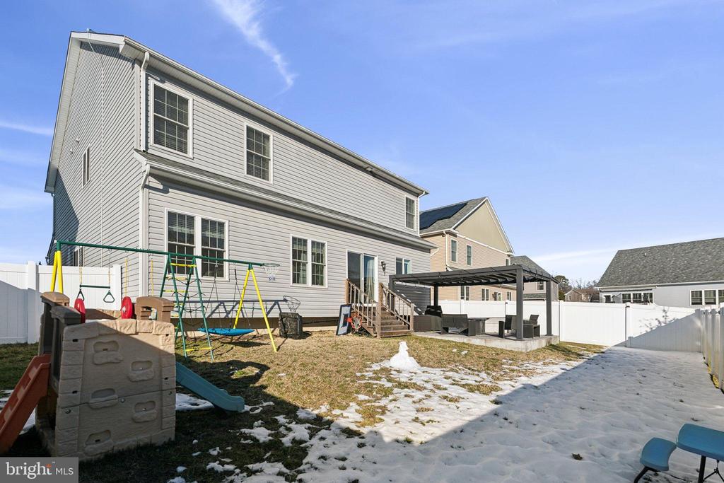 1711 WILLARD WAY