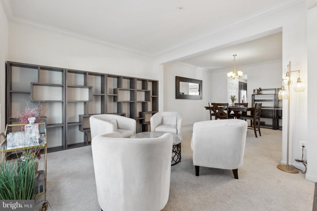 1711 WILLARD WAY