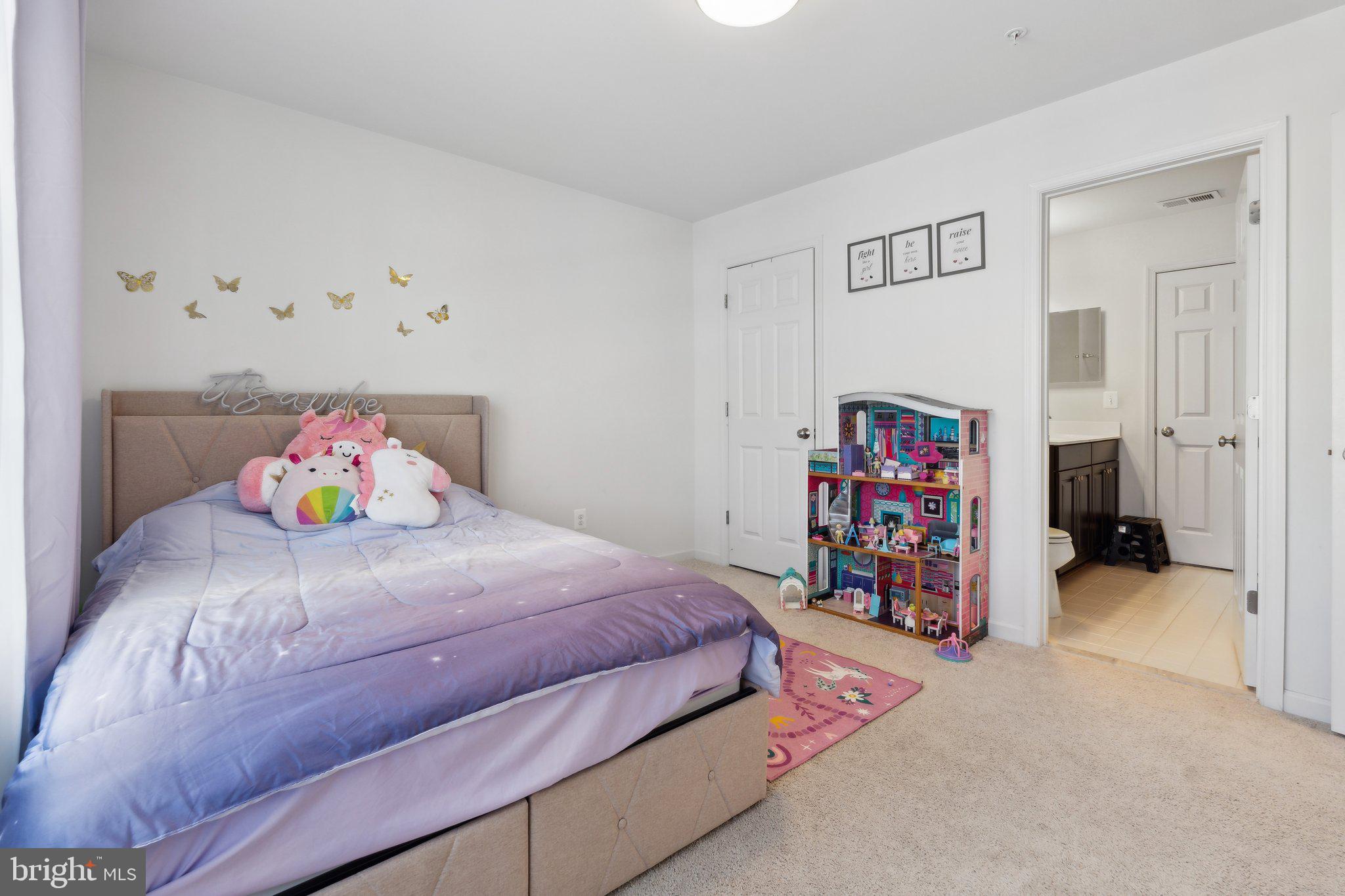 1711 WILLARD WAY