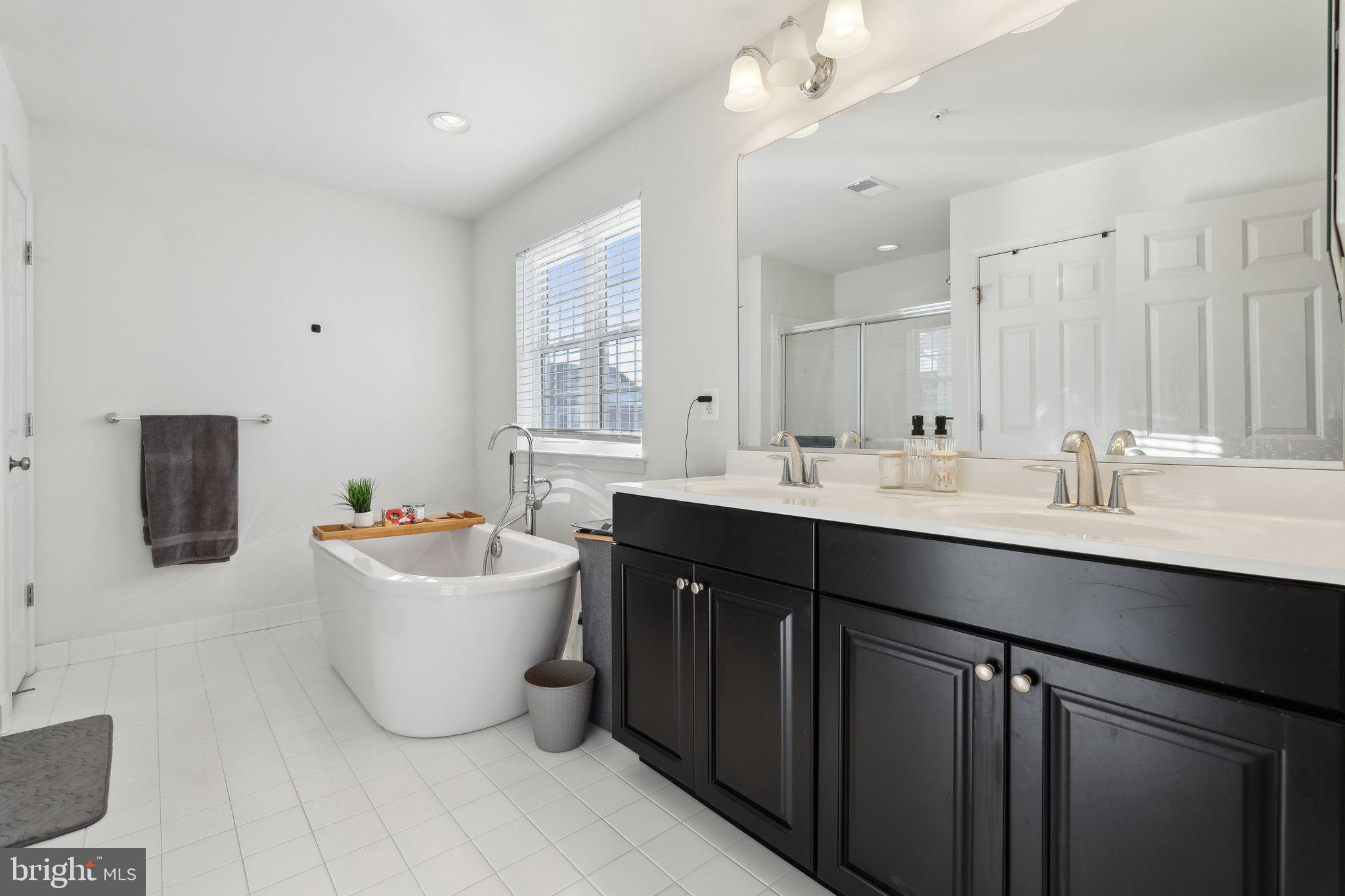 1711 WILLARD WAY