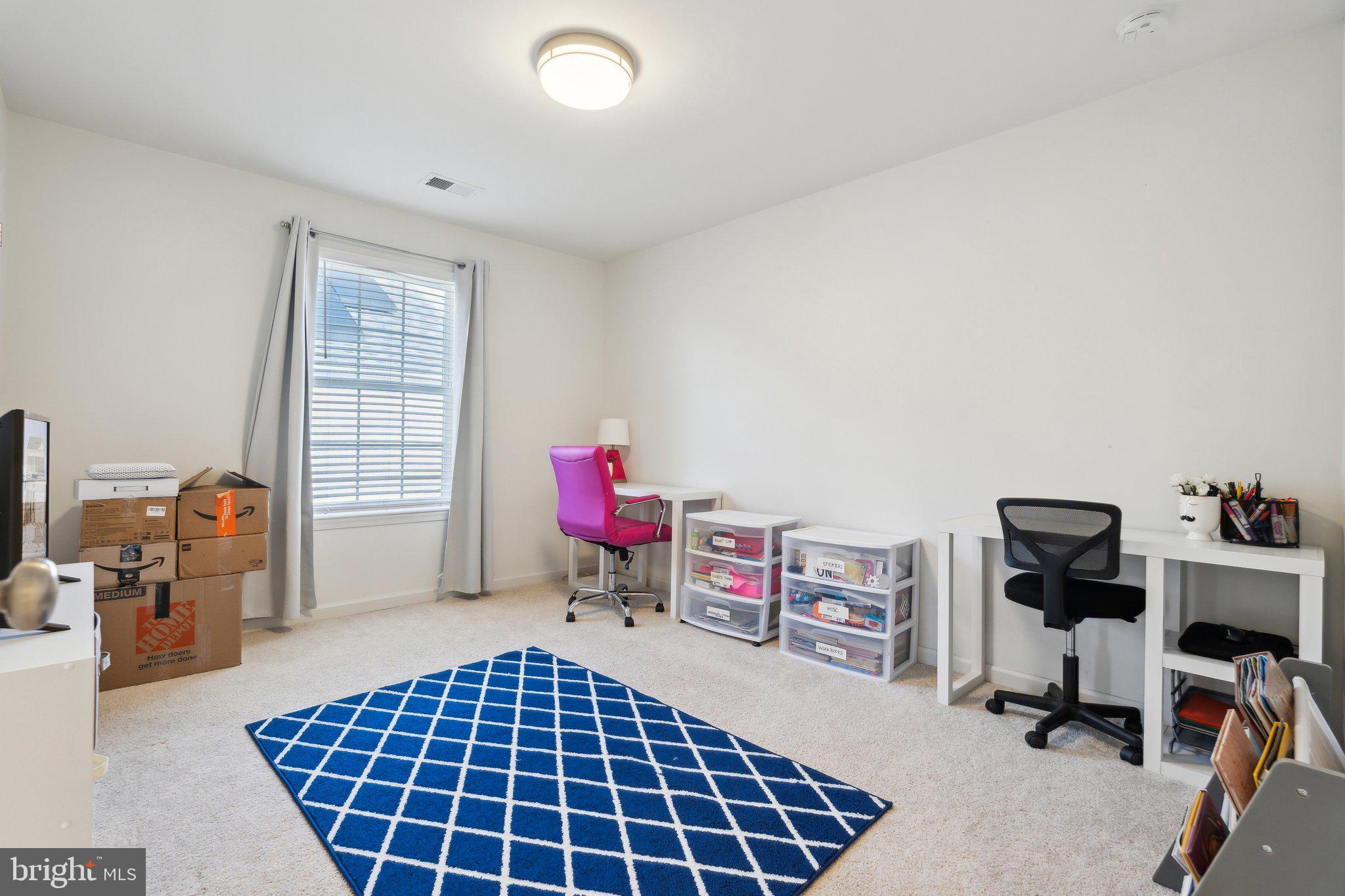 1711 WILLARD WAY