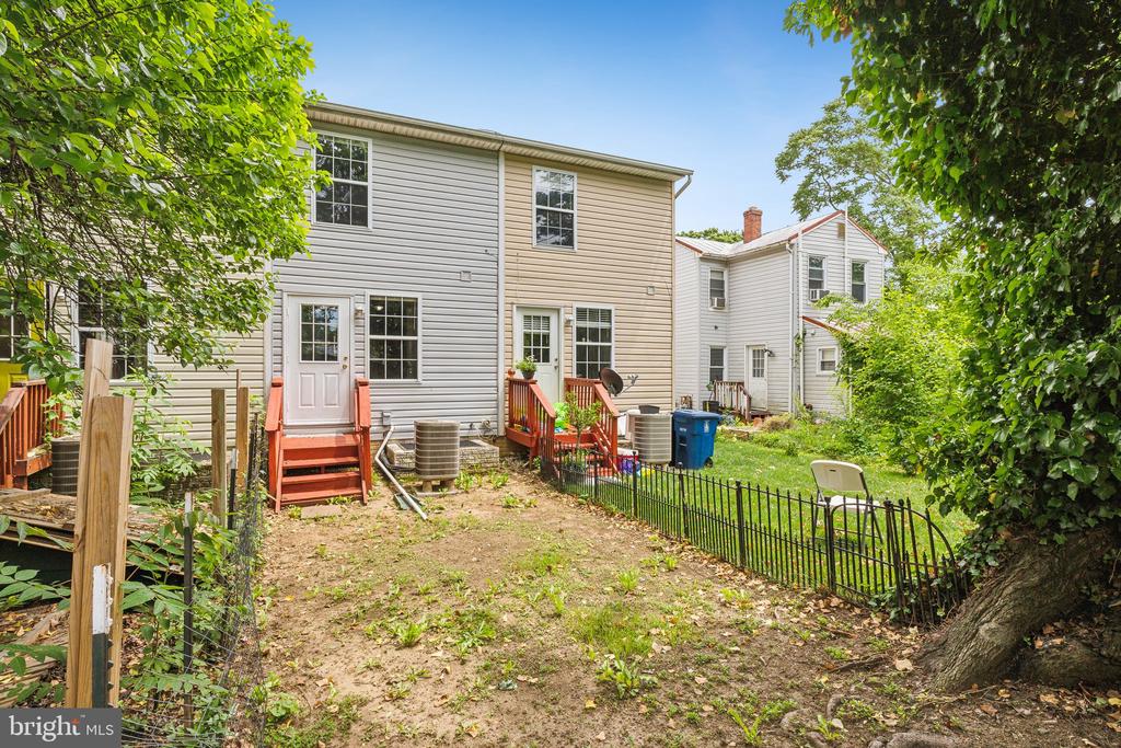 28 JOHNSON PLACE