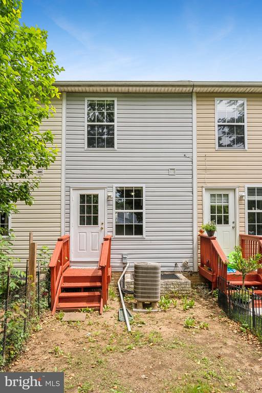 28 JOHNSON PLACE