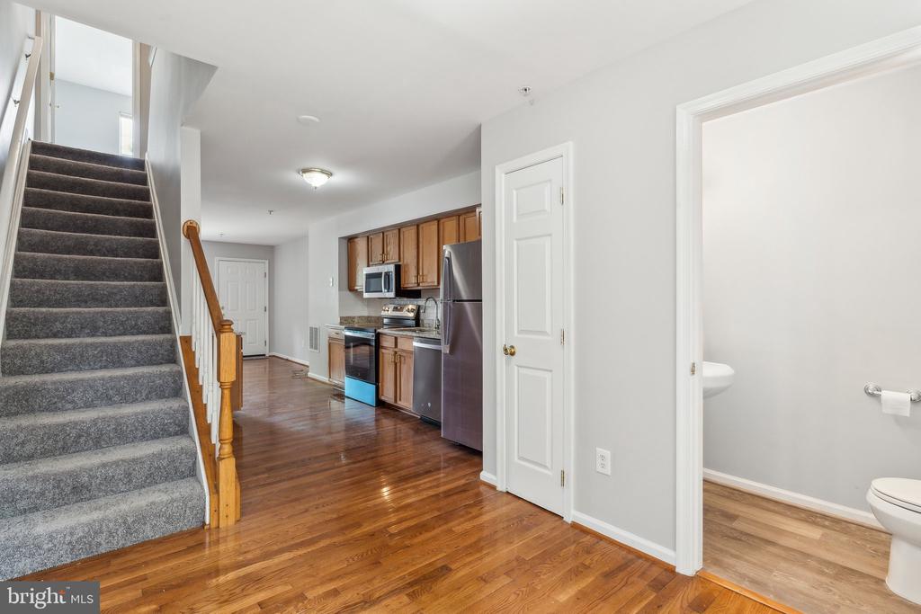 28 JOHNSON PLACE