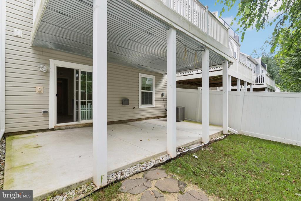 1399 HAWTHORN DRIVE