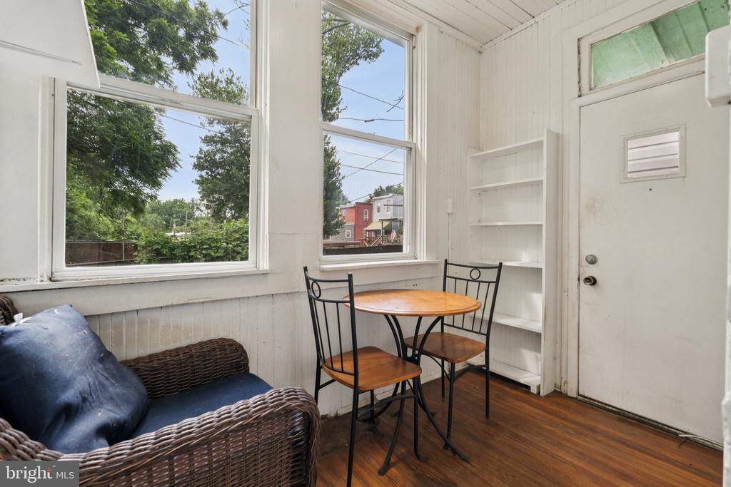 304 W 31ST STREET