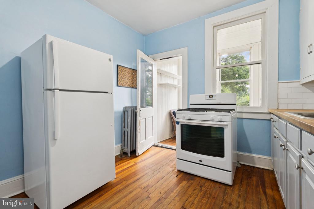 304 W 31ST STREET