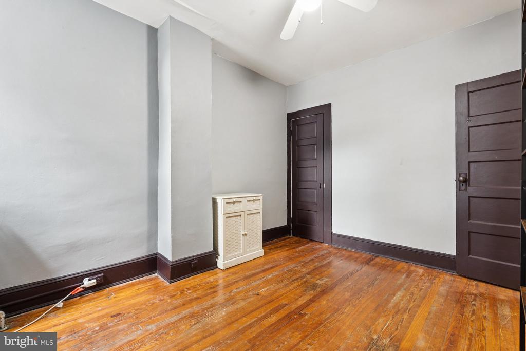 304 W 31ST STREET