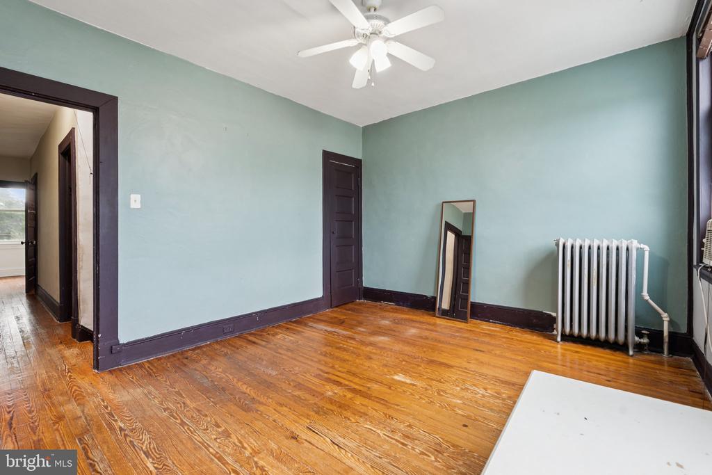 304 W 31ST STREET