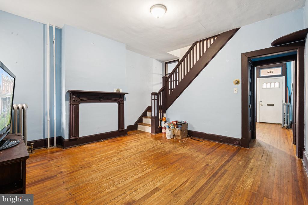 304 W 31ST STREET