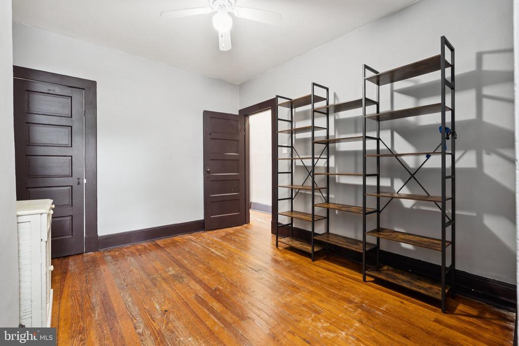 304 W 31ST STREET