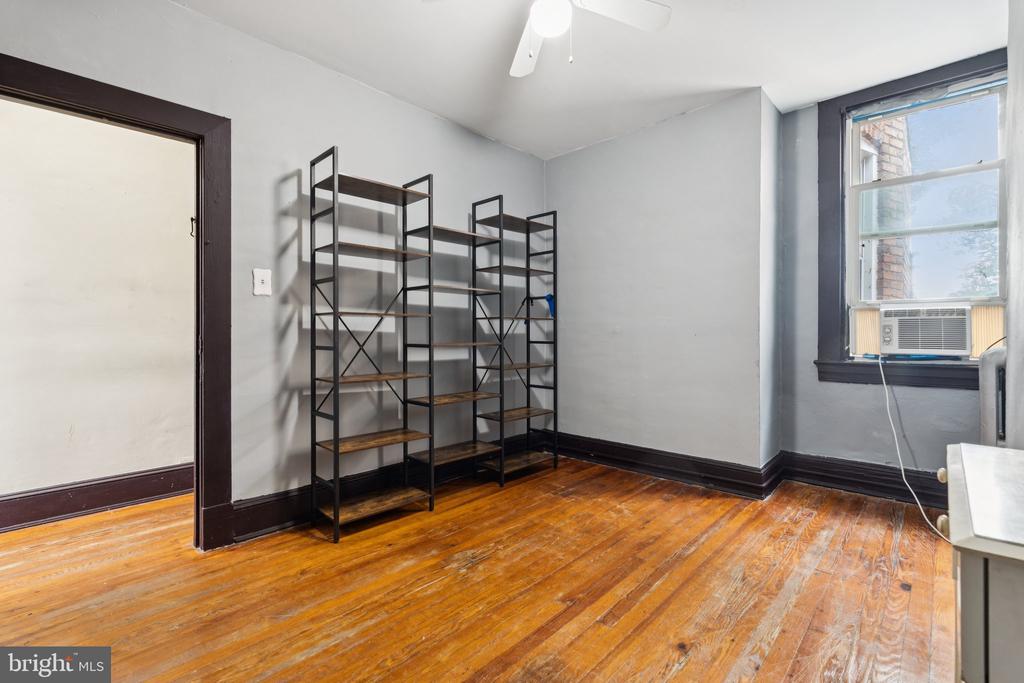 304 W 31ST STREET
