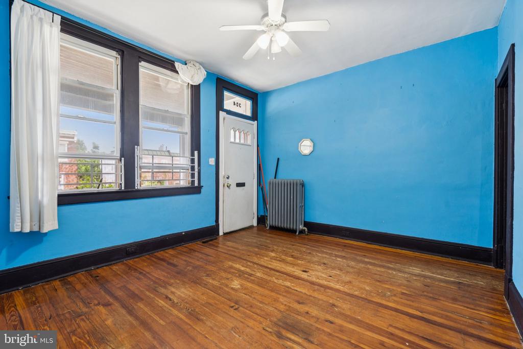 304 W 31ST STREET