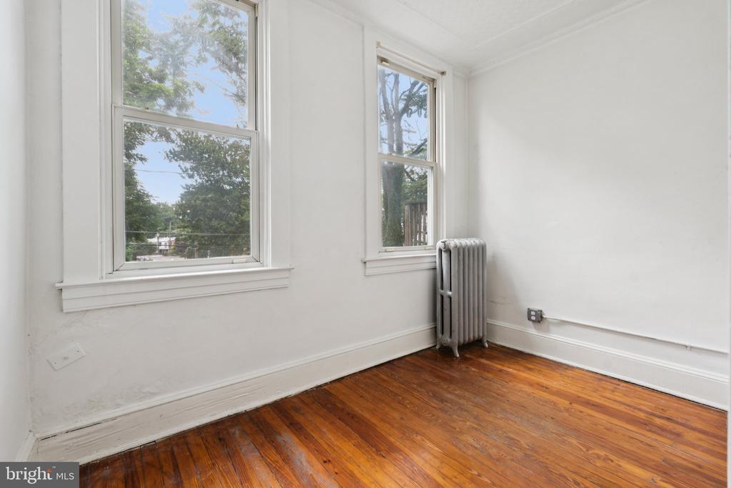304 W 31ST STREET