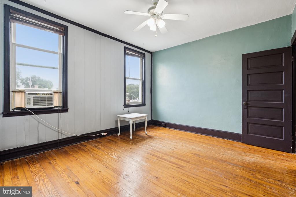304 W 31ST STREET