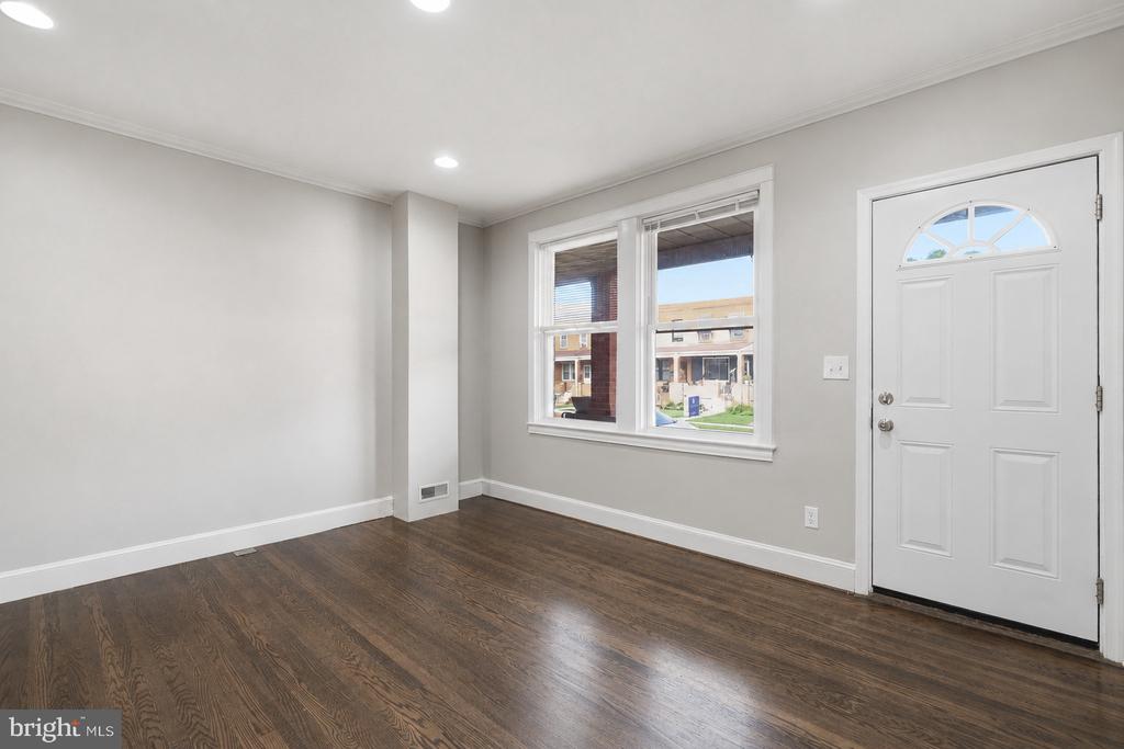 313 ELRINO STREET