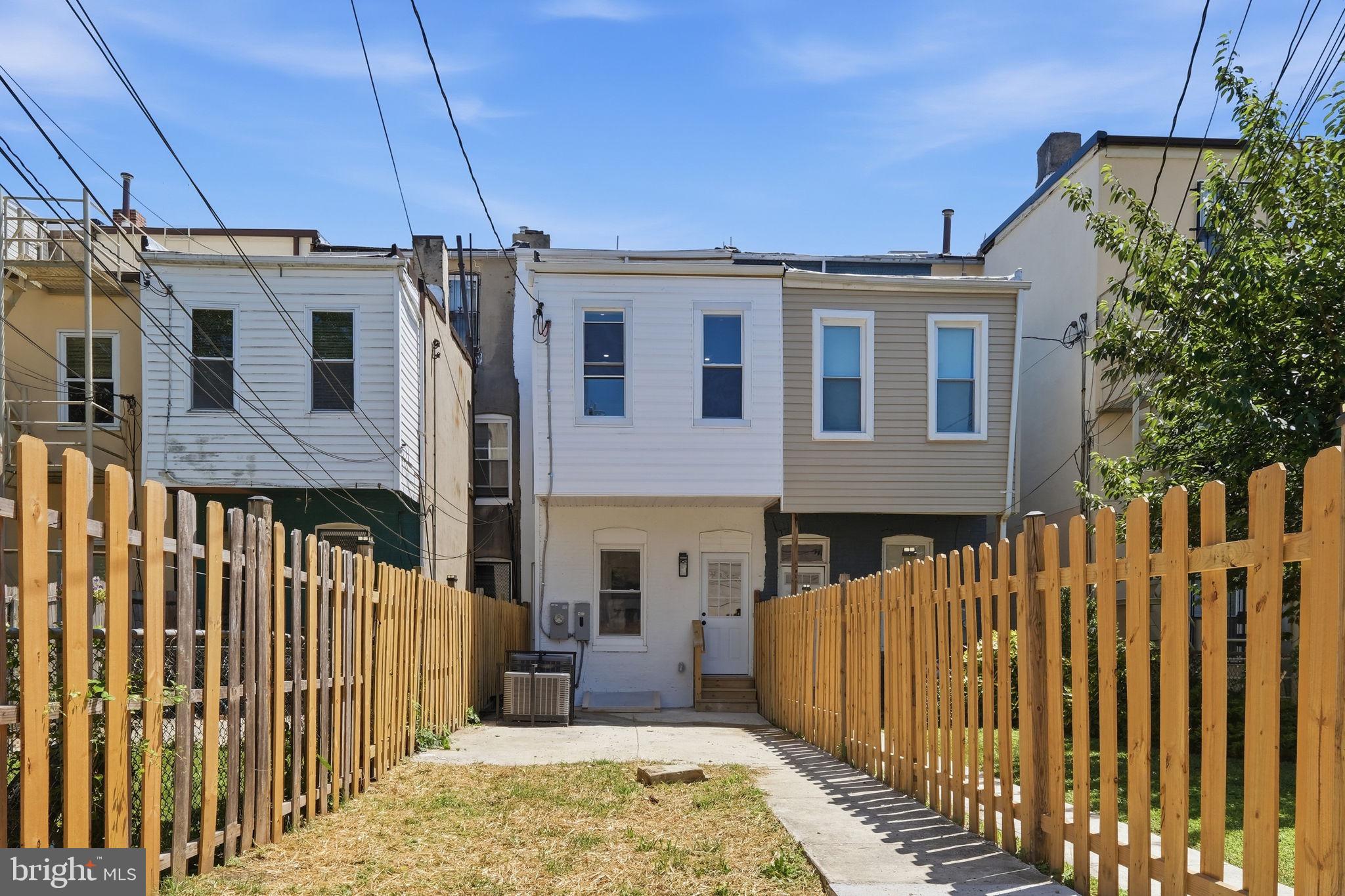 326 E 22ND STREET