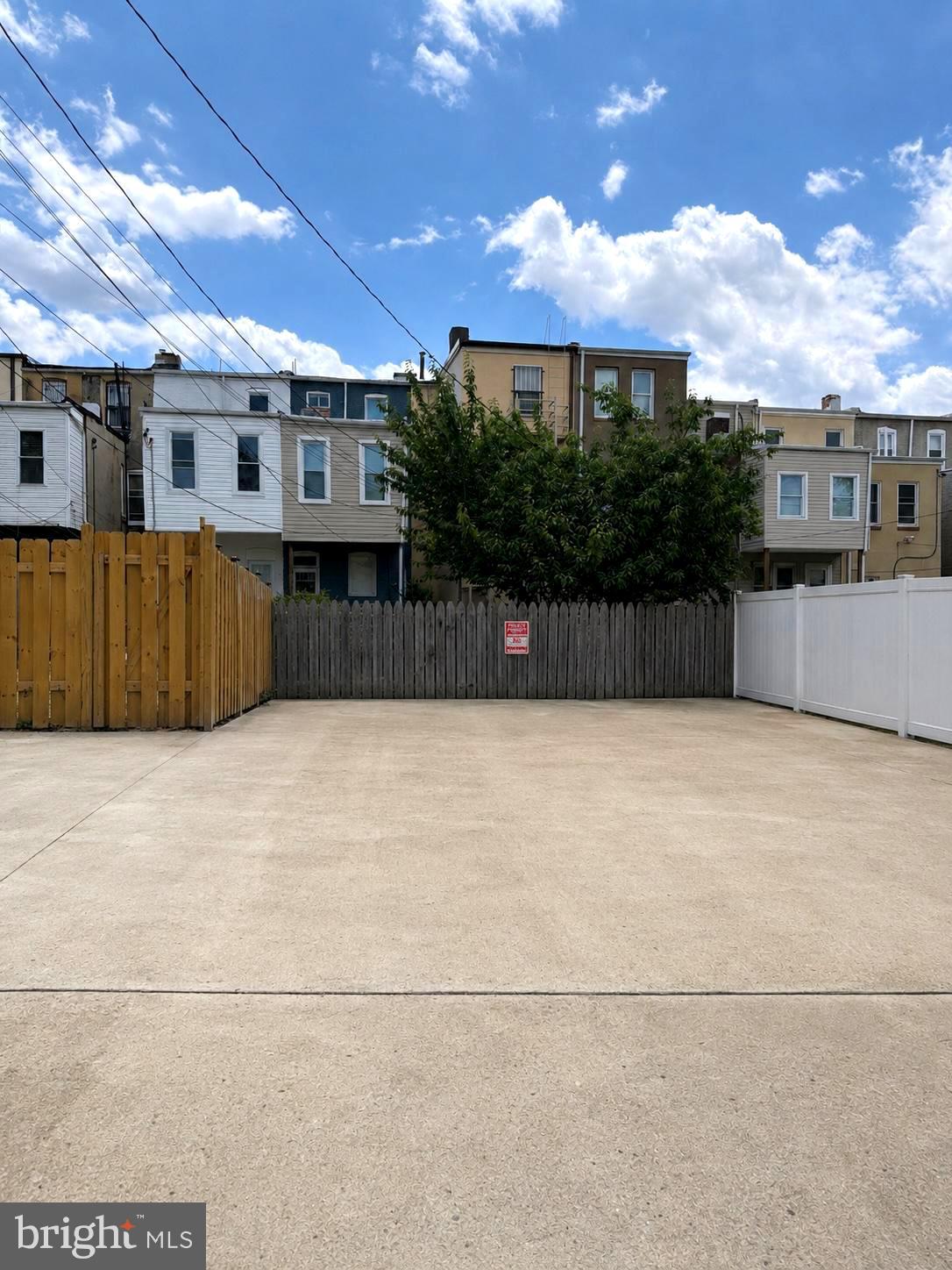 326 E 22ND STREET