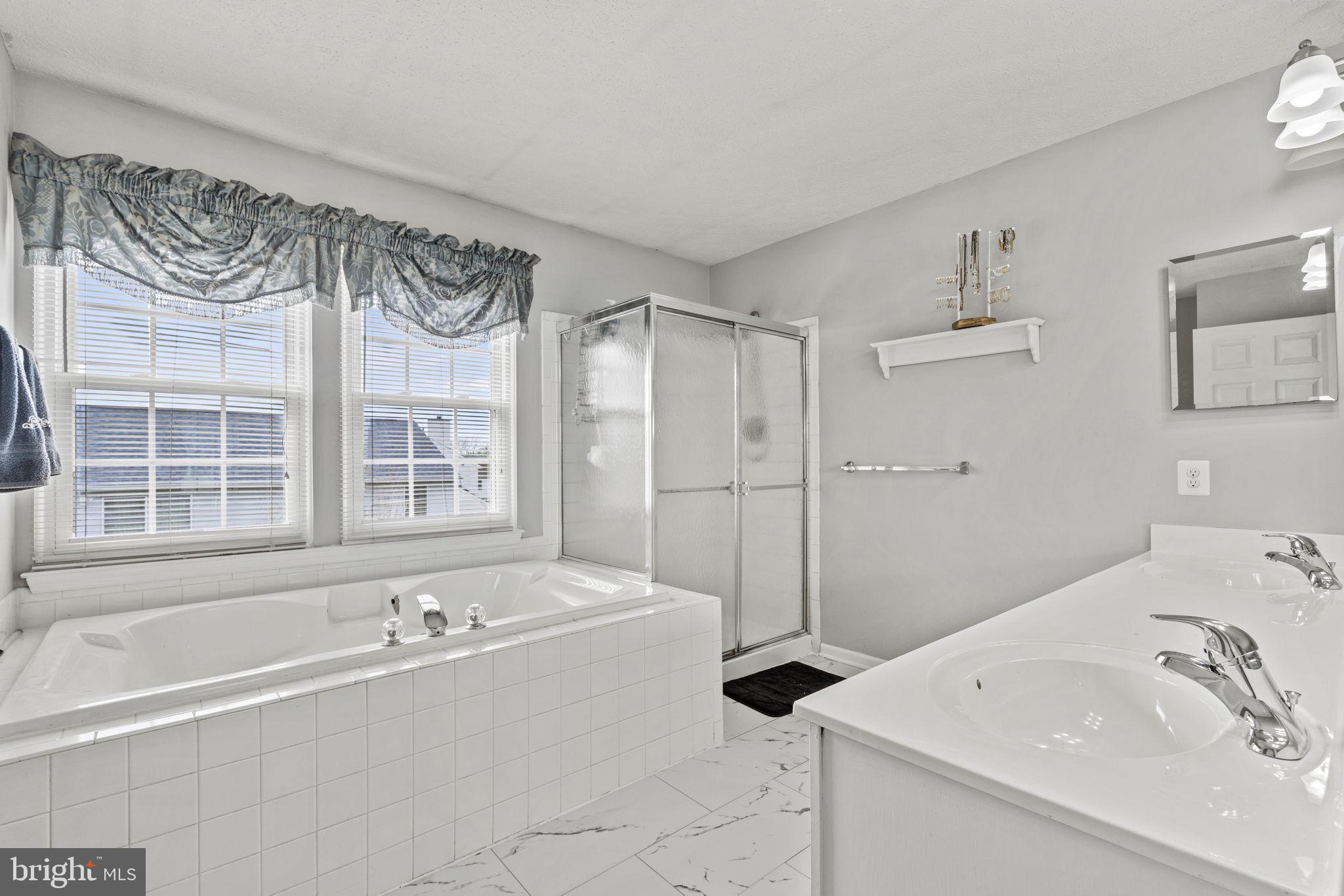 1402 PURPLE WING PLACE