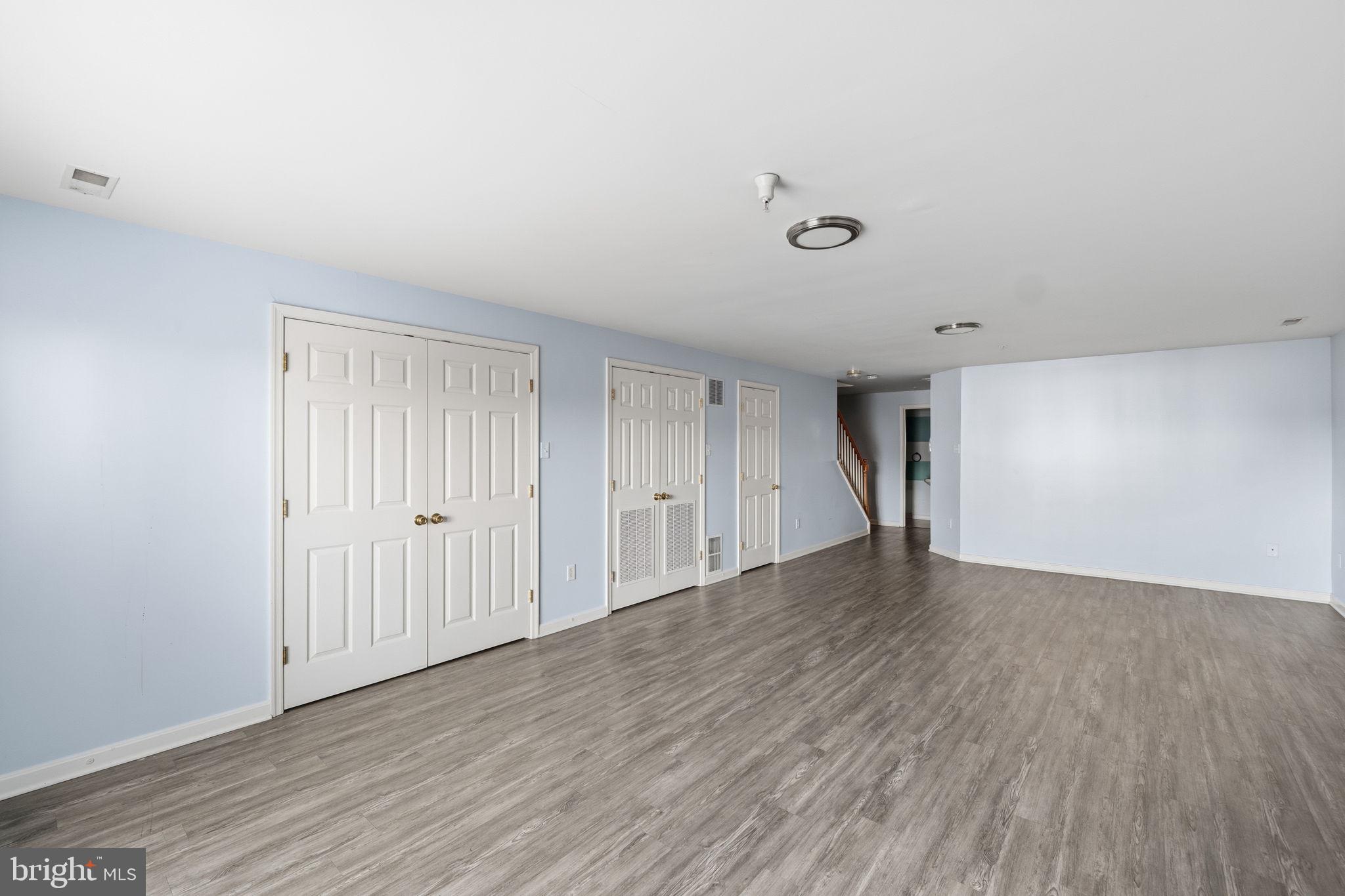 554 ELLISON COURT