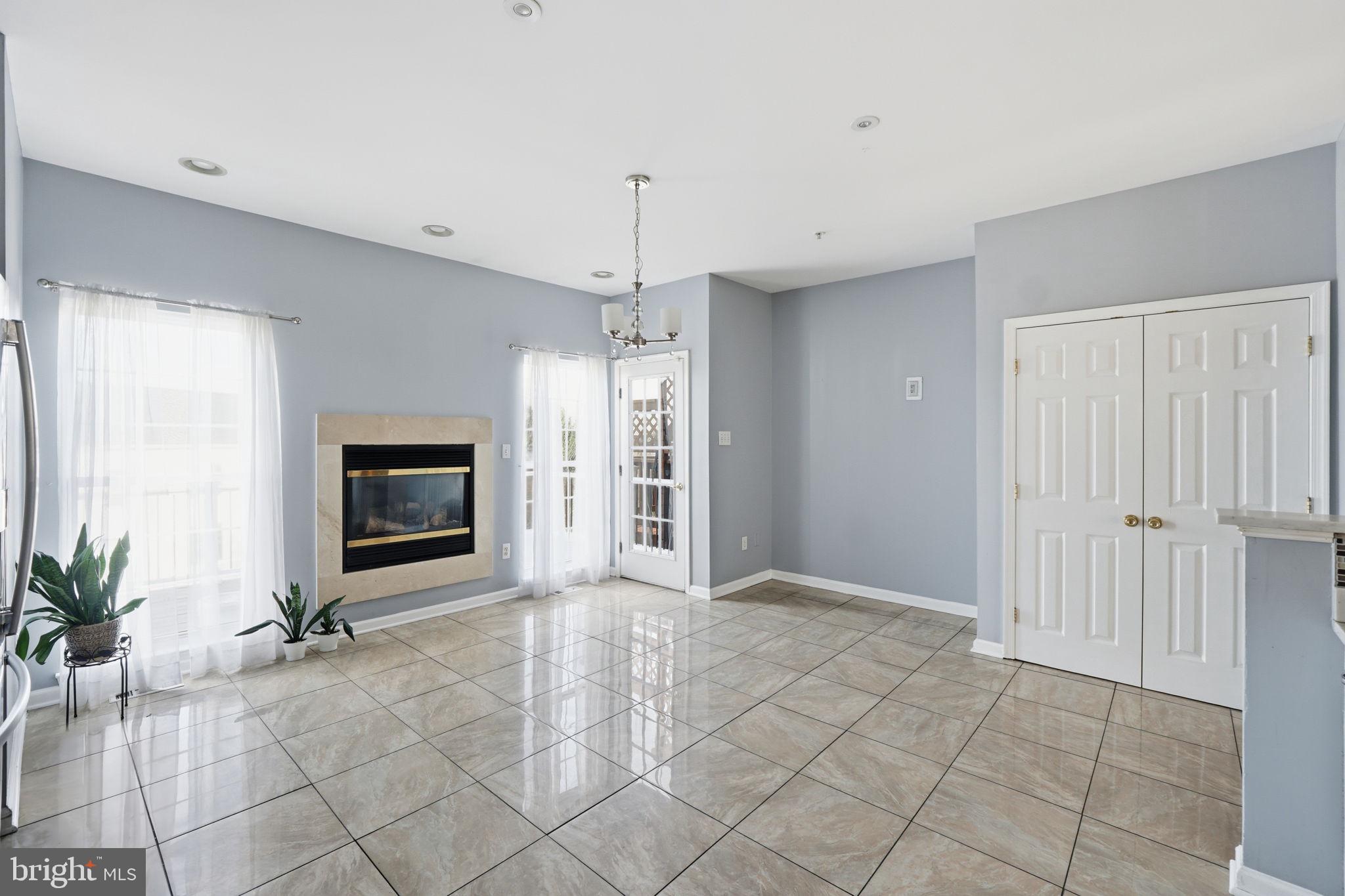 554 ELLISON COURT